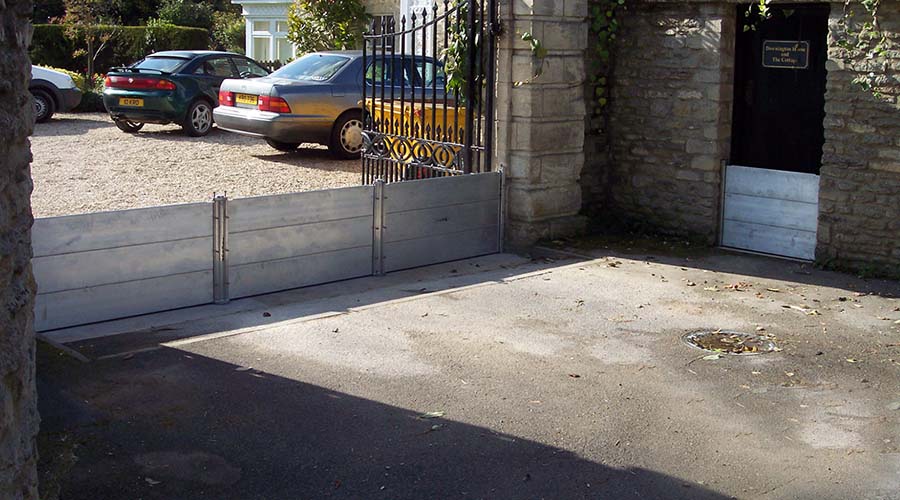 Nautilus barrier system to protect grounds and house in Lechlade in the Cotswold